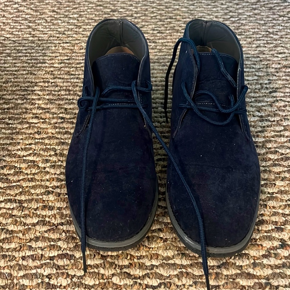 Oak and Rush navy blue suede chukka boots size 8.5
